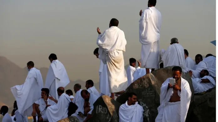 السعودية تصدر دليلا بالتعليمات والإرشادات لموسم الحج